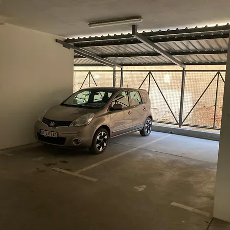 Simic Quatro 瓦列沃